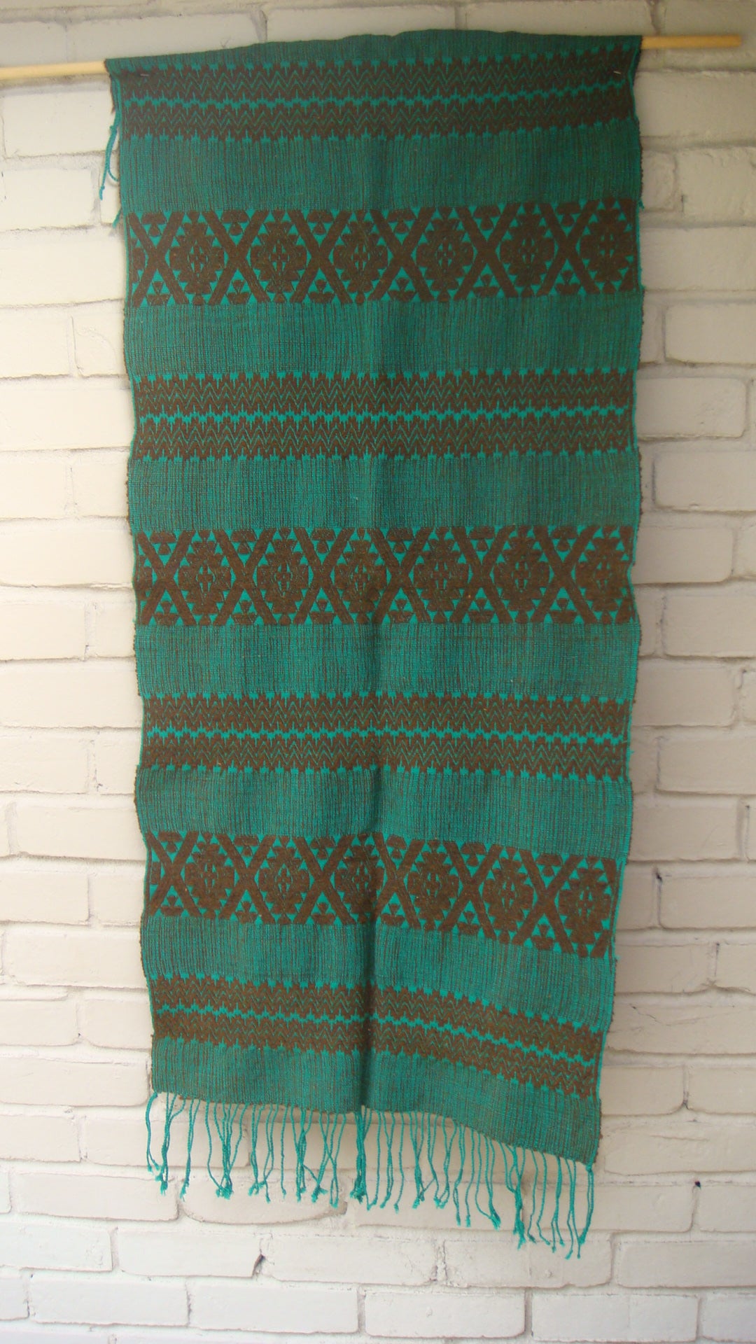 Martha's Mil Usos Woven Runner