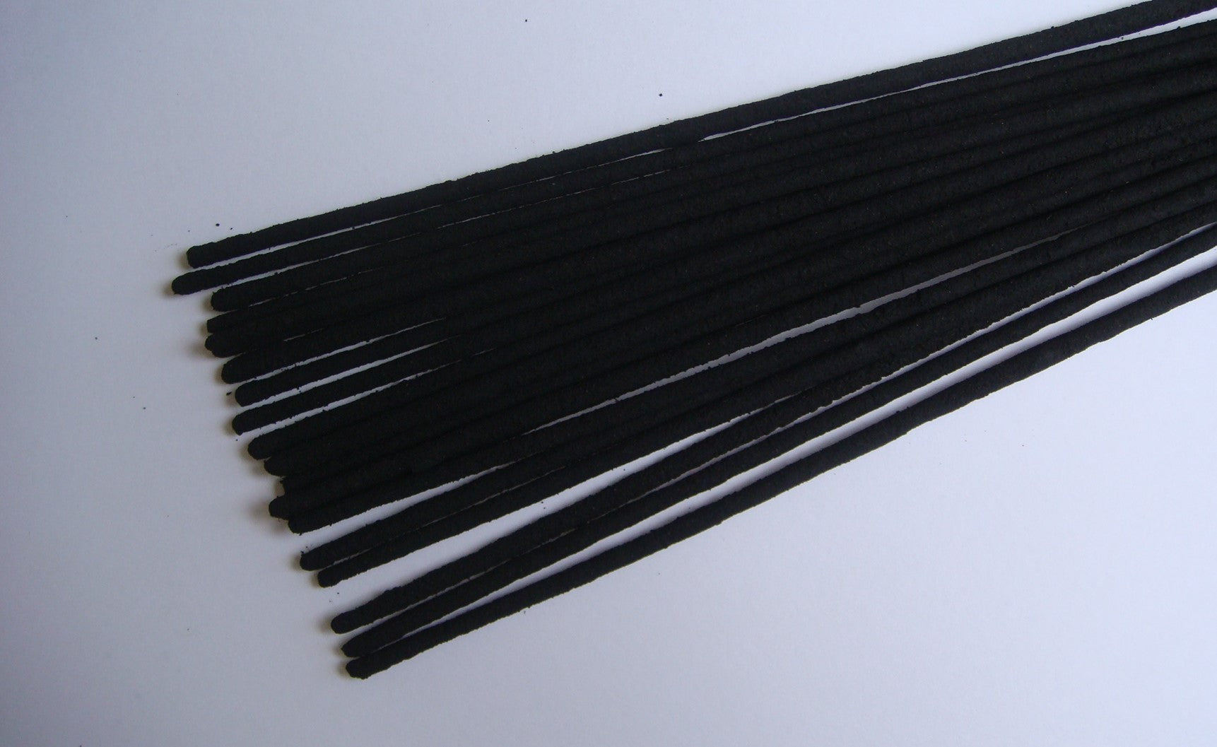 20 Musk Incense Sticks Handrolled In Mexico Long Duration 1.5 hours