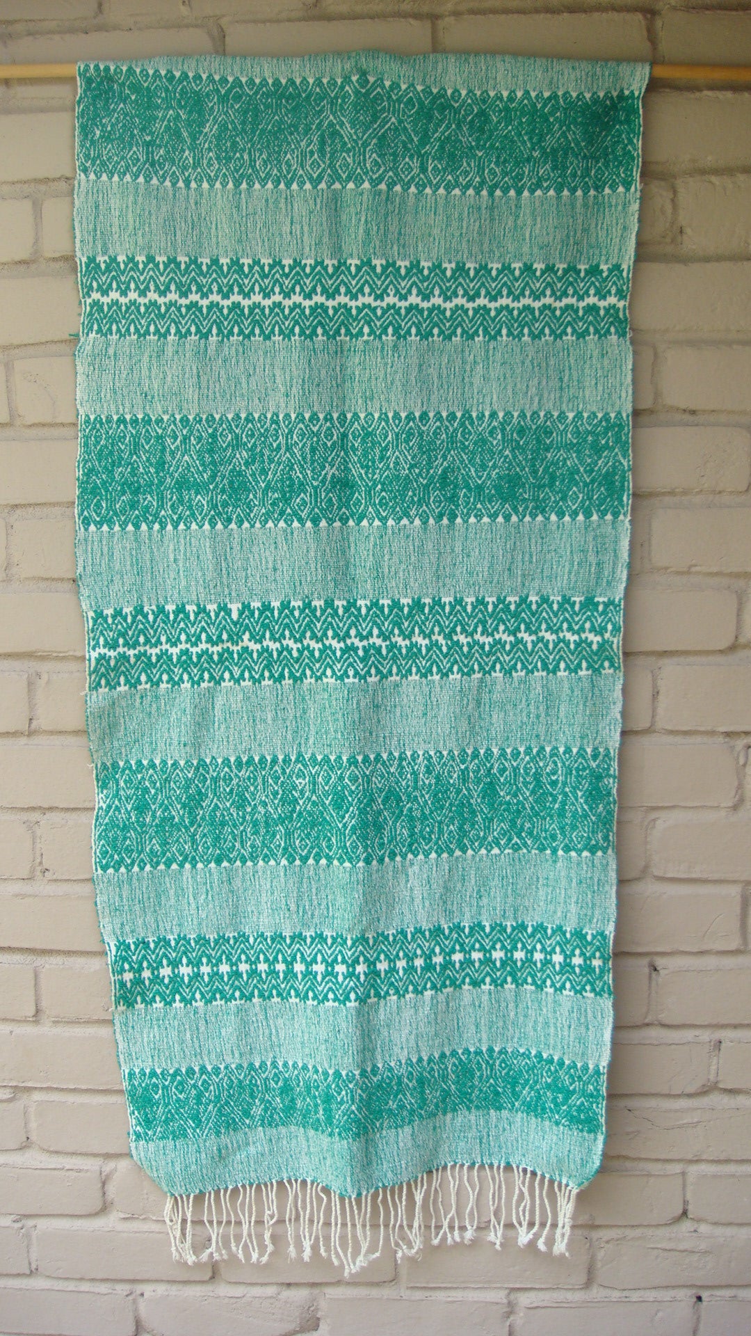 Martha's Mil Usos Woven Runner