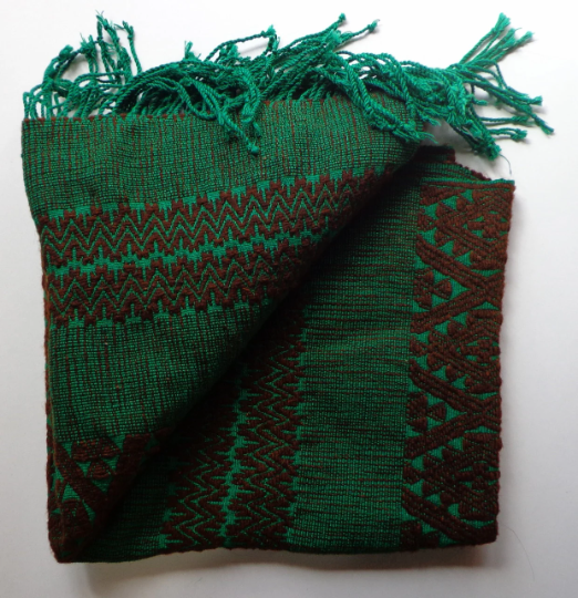 Martha's Mil Usos Woven Runner