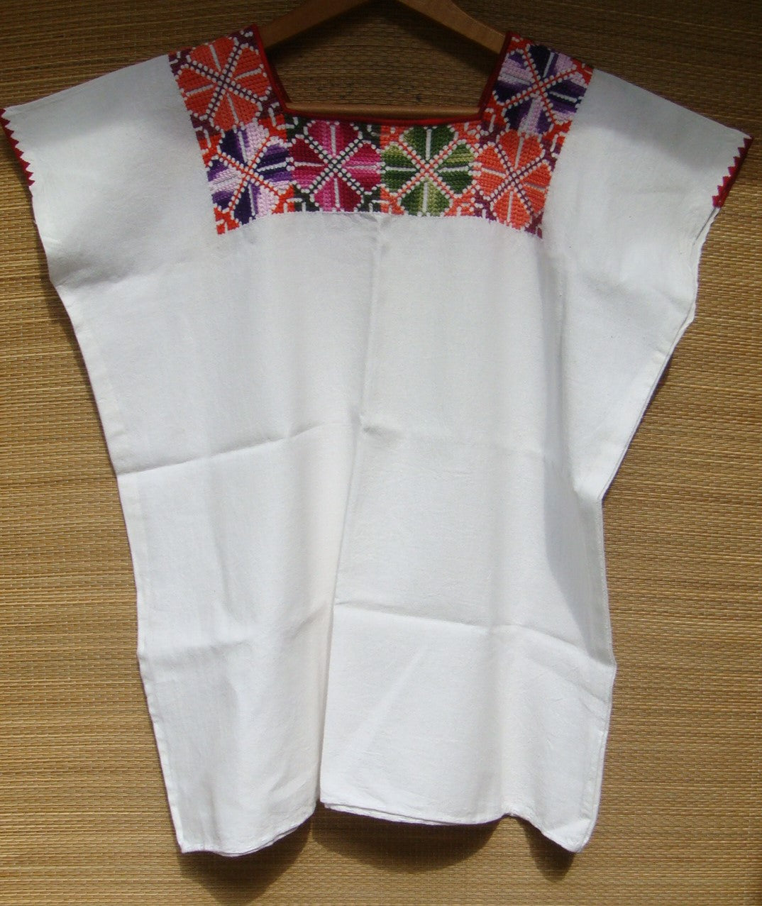 Mexican Women's Huipil with Beautifully Flowers Crochet from Chiapas One Size Fits M L