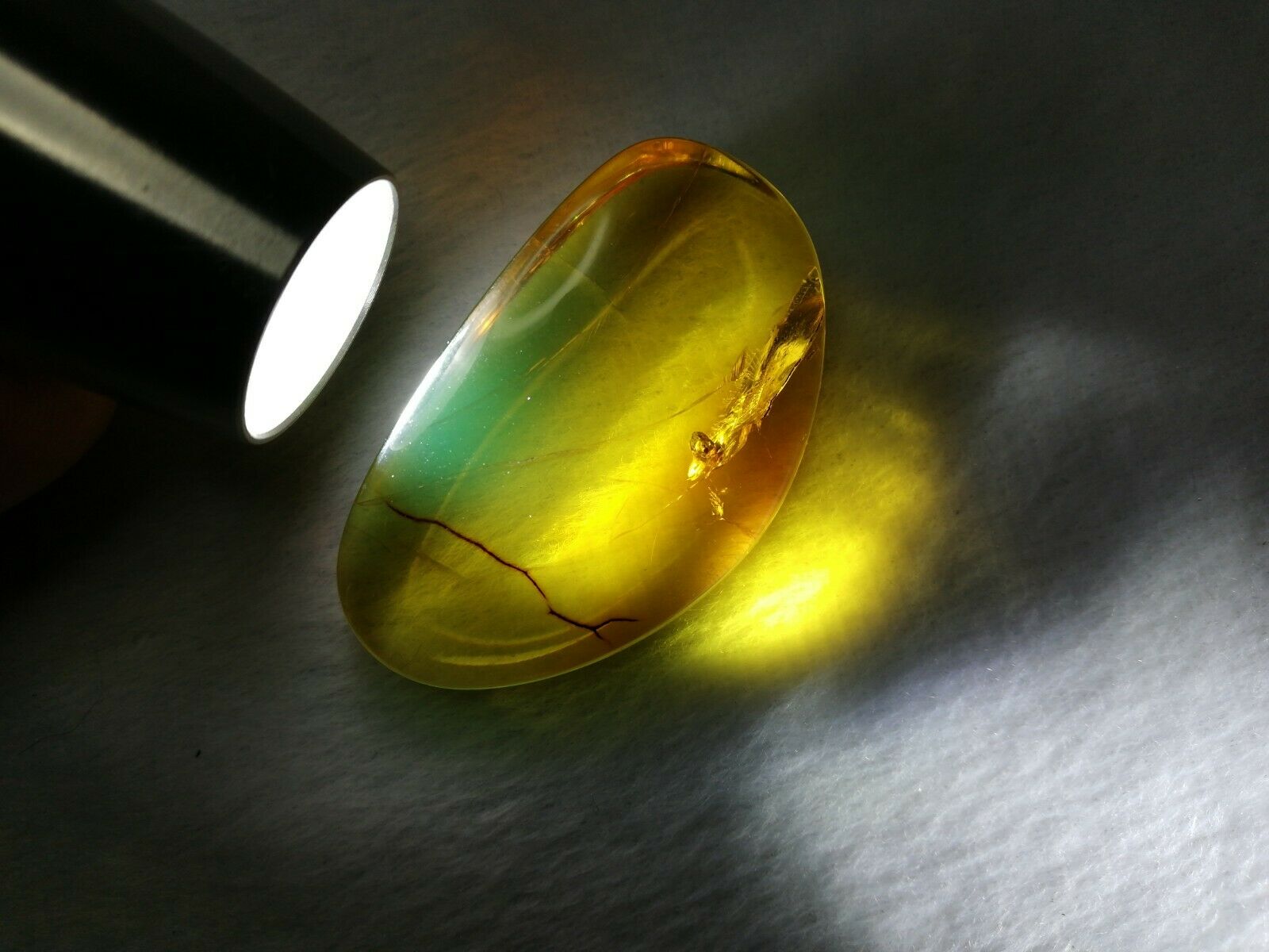 Clear Mexican Amber 10g fully polished with enhydro