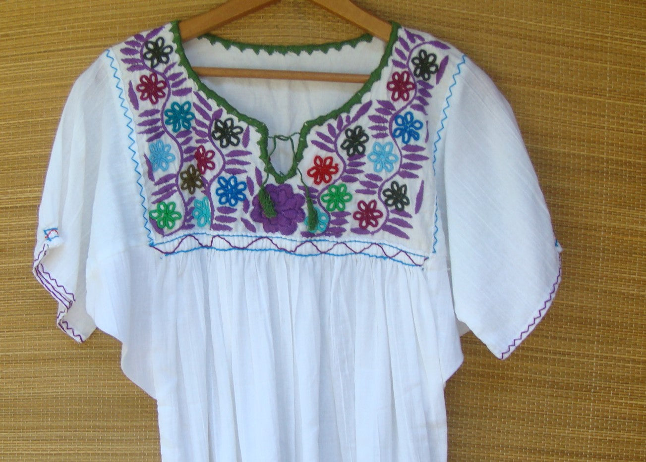 Mexican Blouse Huipil White Peasant Multicolor Embroidered Flowers