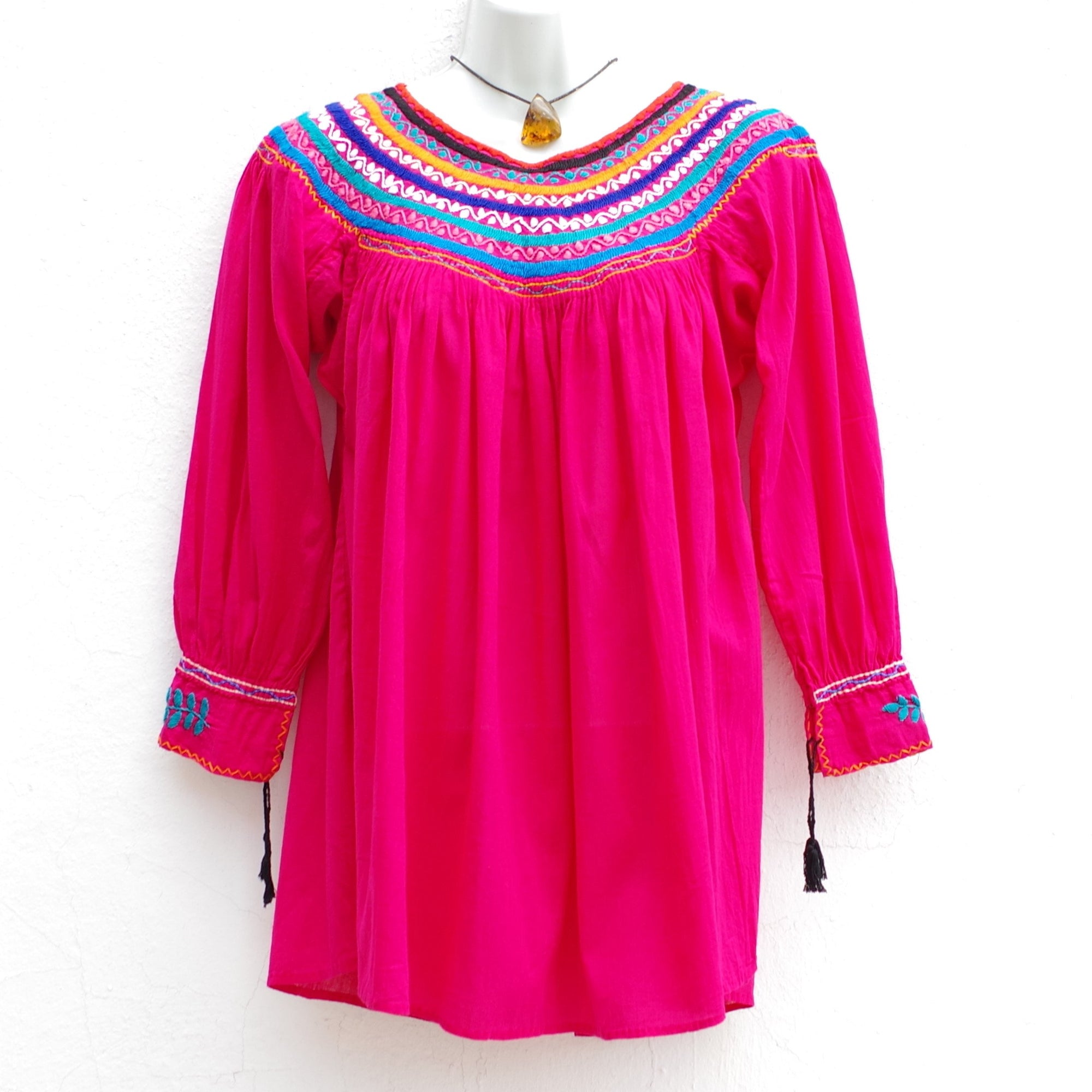 Mexican Women's Peasant Blouse Boho Hand Embroidery from Chiapas S