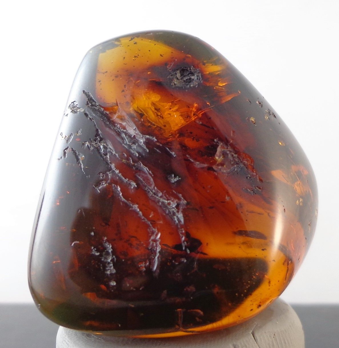 Red Green Mexican Amber Full Polished 20.5g