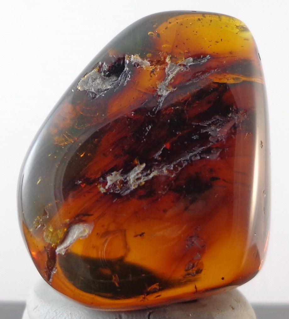 Red Green Mexican Amber Full Polished 20.5g