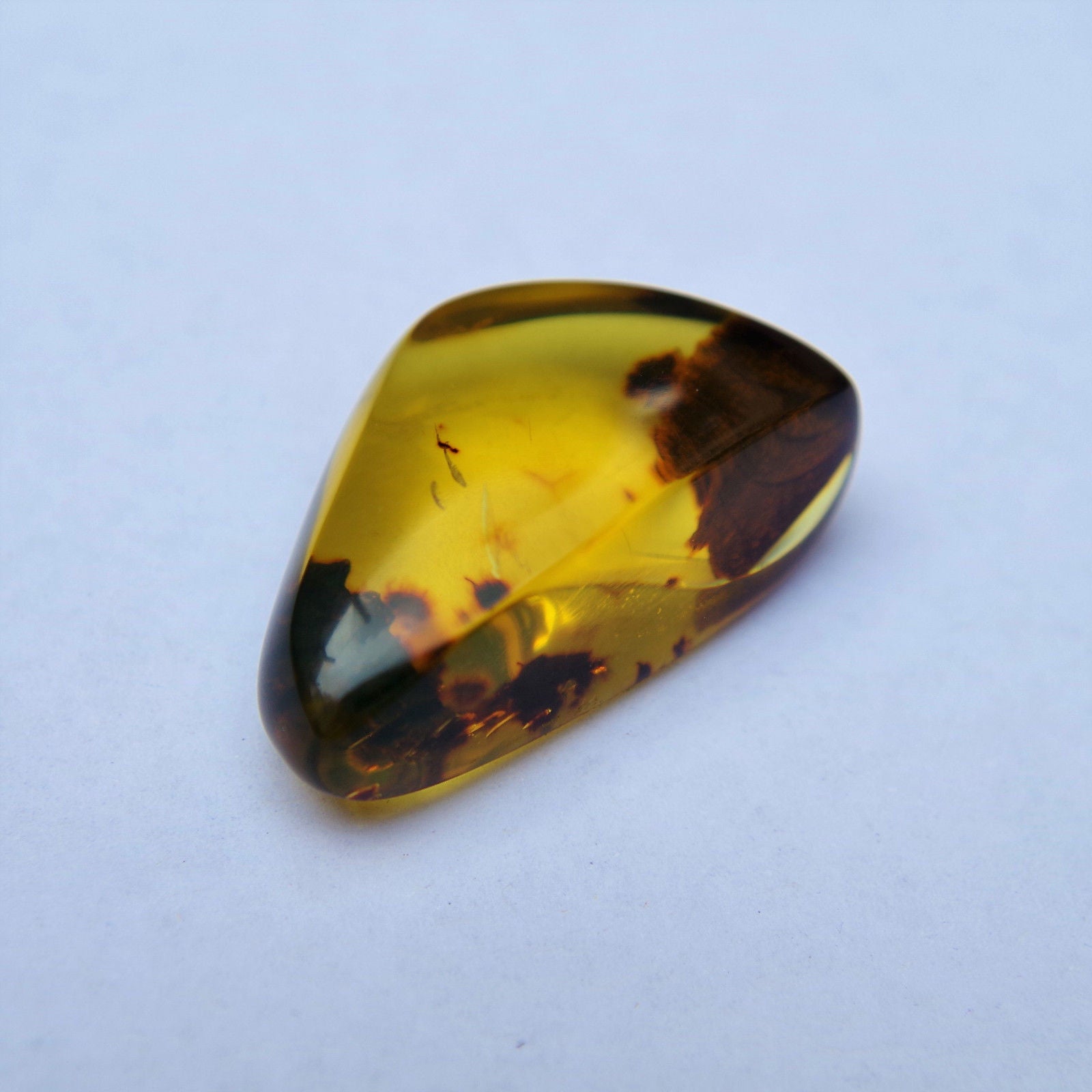 Green Mexican Amber Stone Full Polished Clarity w Some Moss Inclusion 5.8g