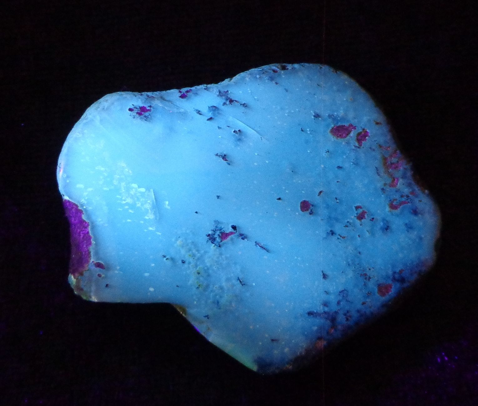 Mexican Inclusion Amber Green Flourescence Top Polished 20g