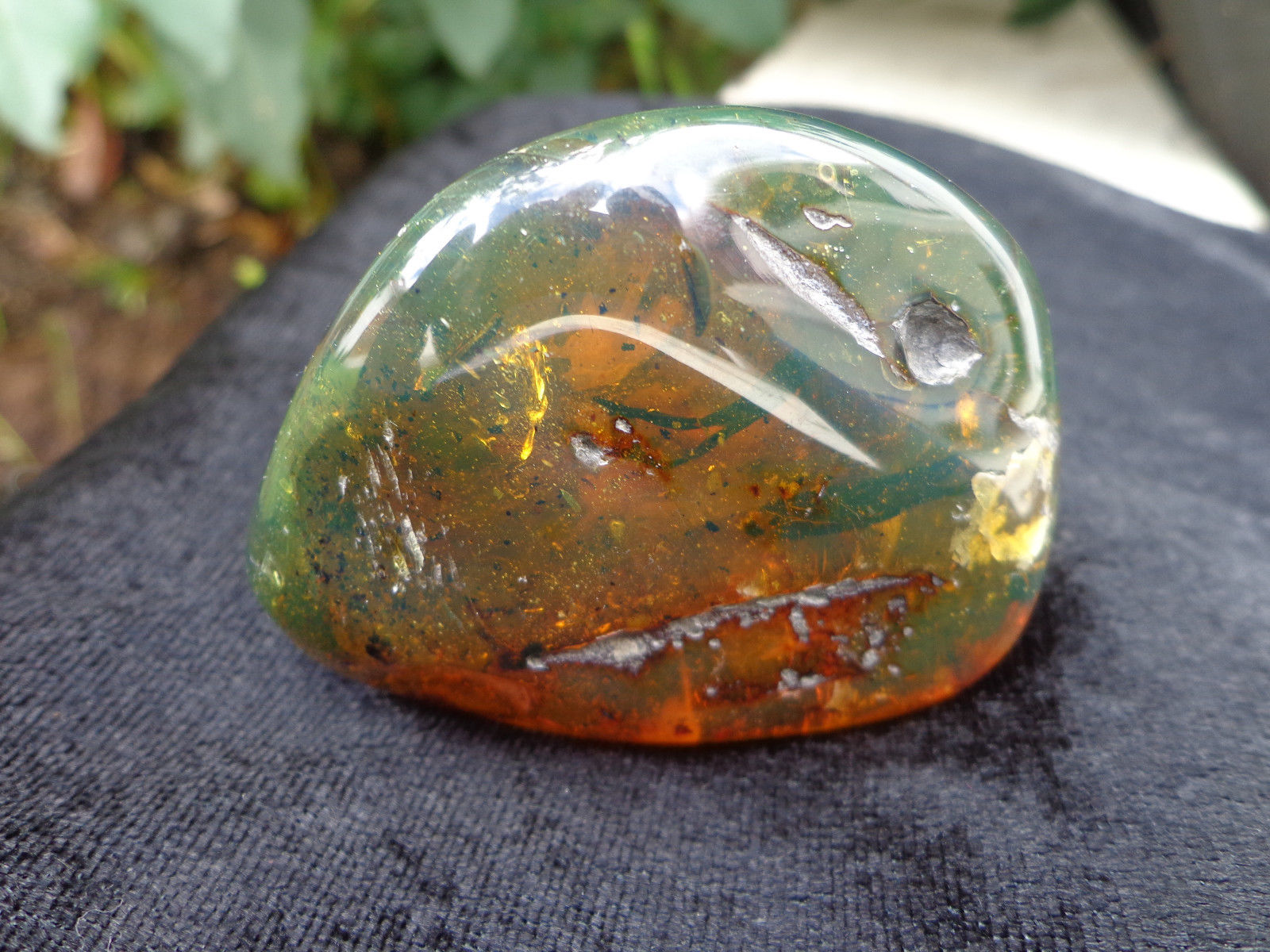 Rare Mexican Amber Stone Flower Petals inclusion Full Polished 46.5g