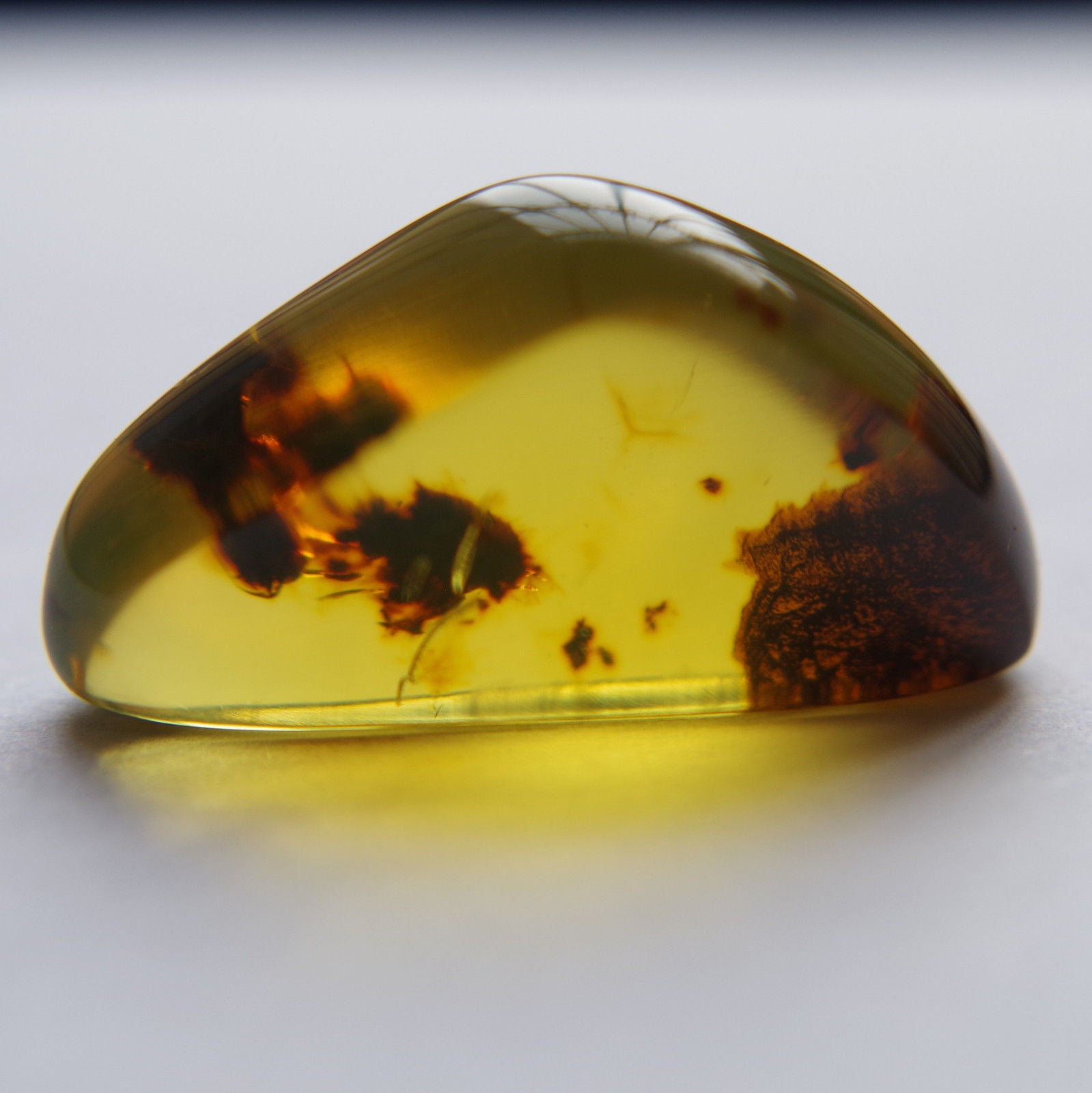 Green Mexican Amber Stone Full Polished Clarity w Some Moss Inclusion 5.8g