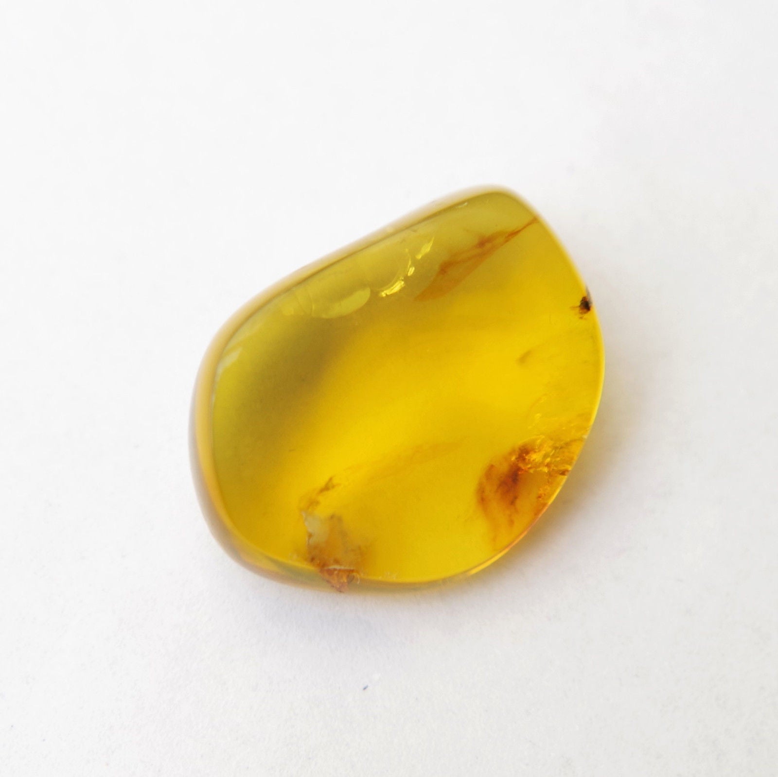 Green Mexican Amber Stone Full Polished Good Clarity w Some Moss Inclusion 4.8g