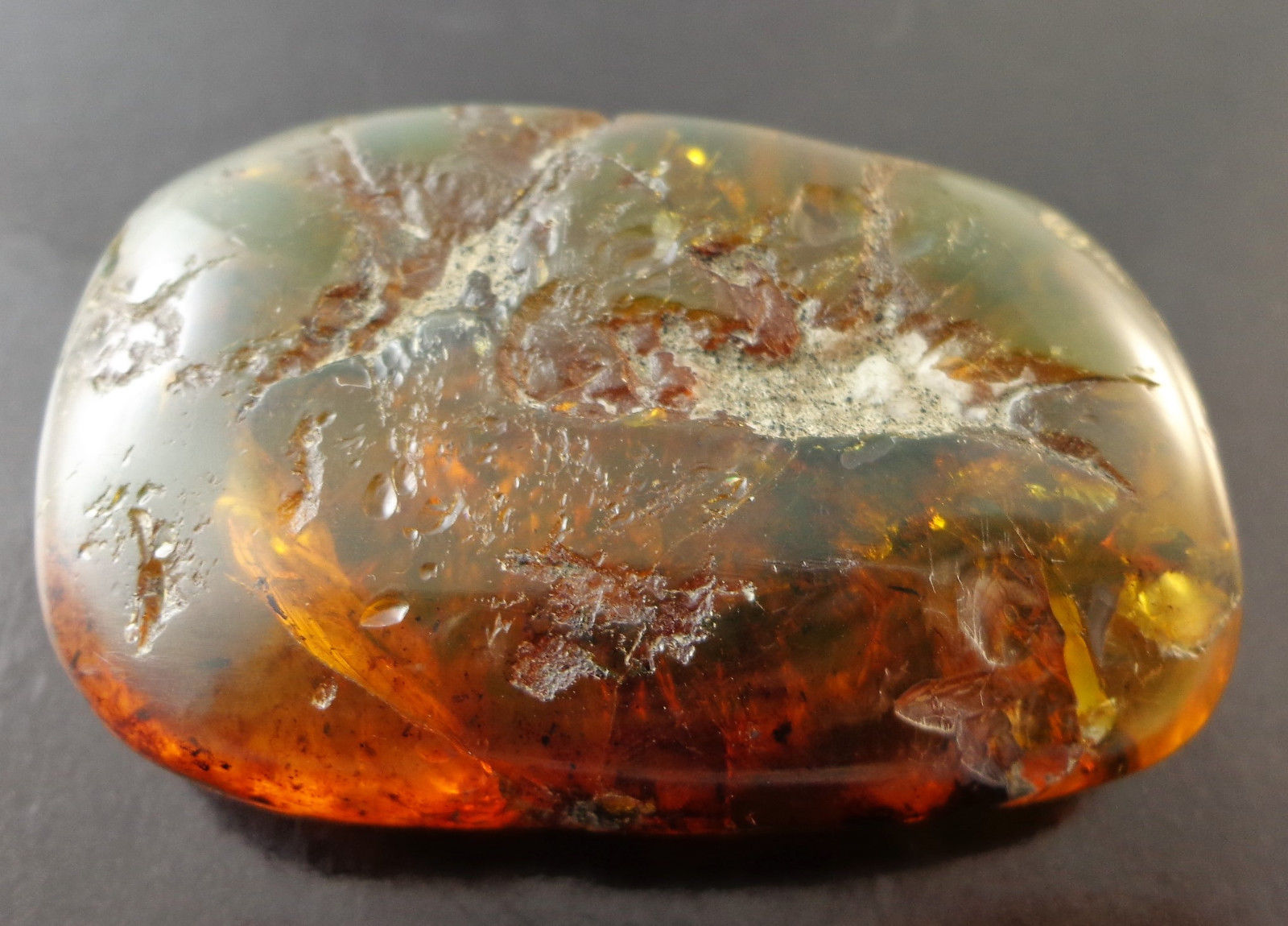 Mexican Green Amber Stone Fossil Full Polished From Chiapas 30.2g